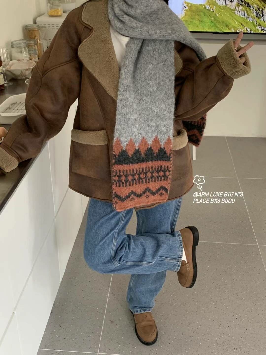 BN3256 尾部花紋冬日溫暖感頸巾