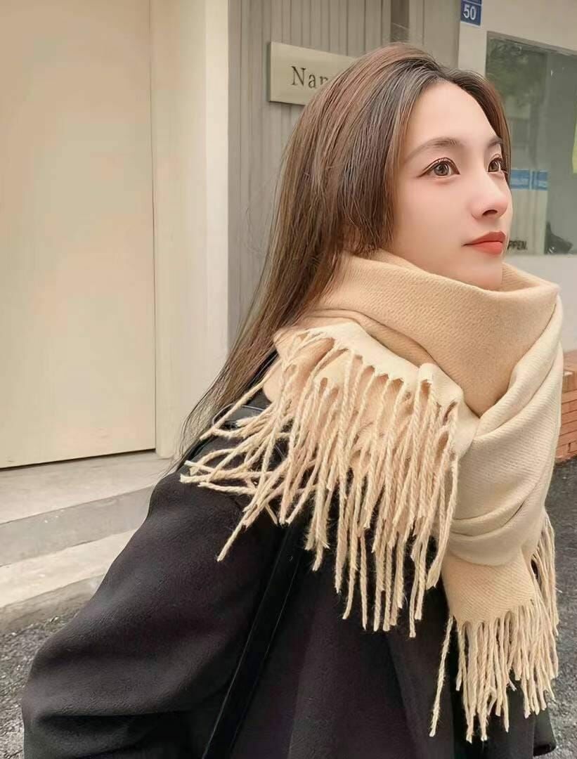 BN3258 暗斜紋羊毛流蘇頸巾