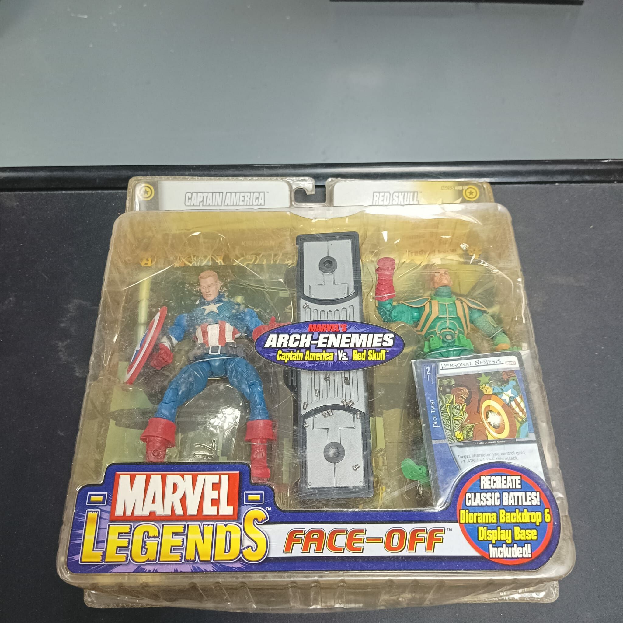 寄賣-其它-MARVEL LEGENDS FACE-OFF MASKED CAPTAIN AMERICA VS RED SKULL