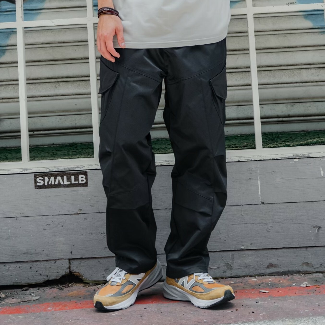 SBG 不規則剪裁口袋寬鬆長褲 SB0526