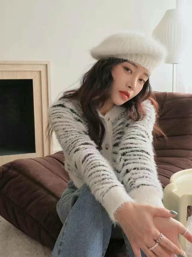 BN3277 羊毛扁身畫家冷帽