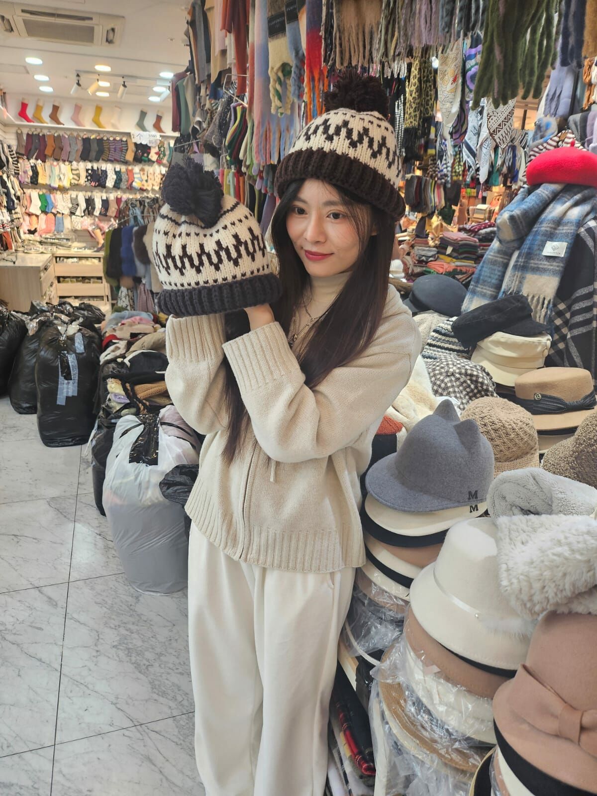 BN3240 花紋針織線球冷帽