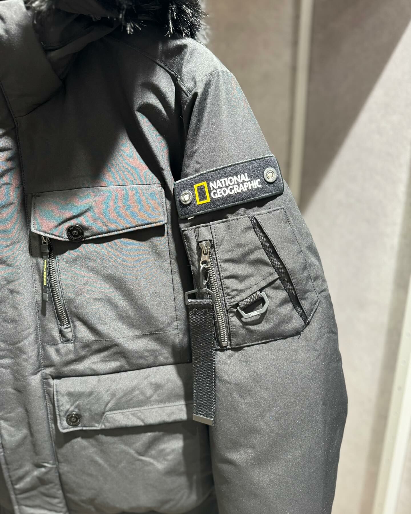 【代購】NATIONAL GEOGRAPHIC 國家地理 Taruga 毛絨帽 羽絨 外套 N244MDW030 / N244MDW930