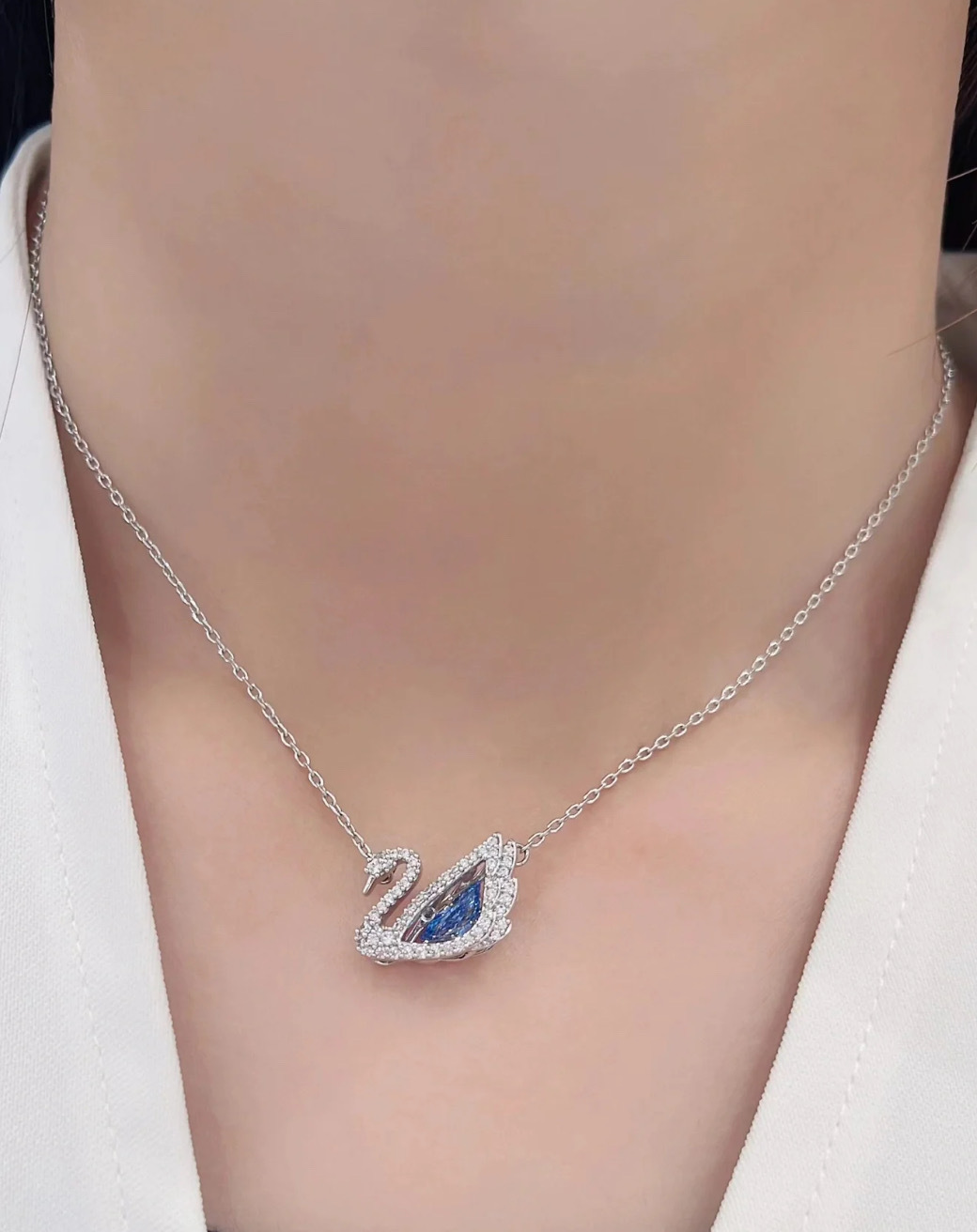 𝐒𝐖𝐀𝐑𝐎𝐕𝐒𝐊𝐈 施華洛世奇 DANCING SWAN 125週年紀念款 天鵝 項鍊