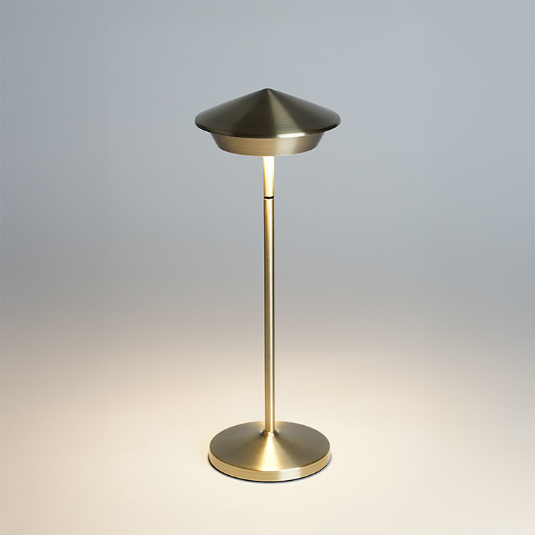 Yuri 移動餐桌燈