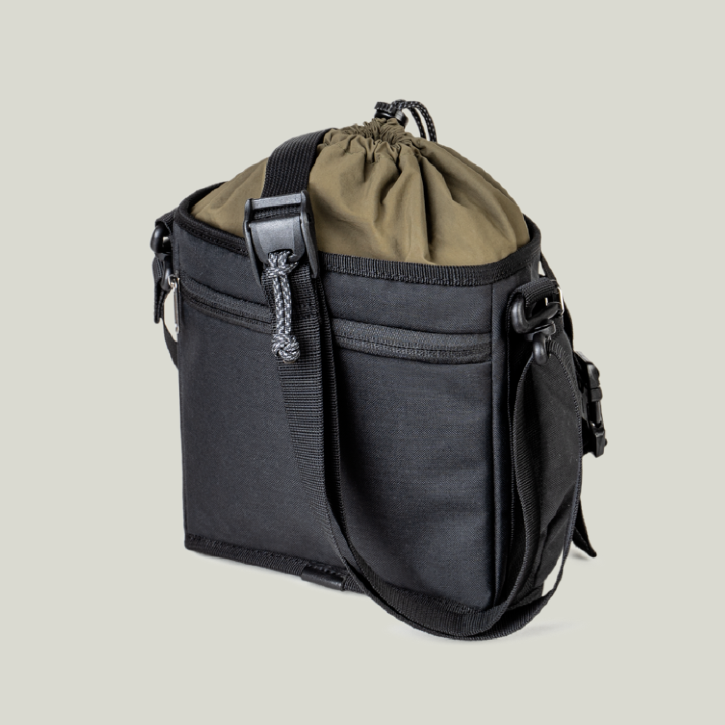 【沃坦】Canteener EDC 防水束口包 3.5L / 黑（加購隔板可當相機包）