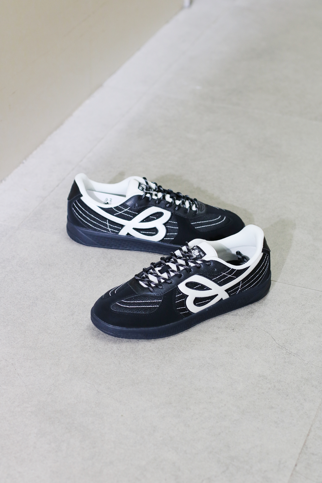 HBD x We Flower 小花鞋黑色休閒鞋AESPA 同款 BLACK