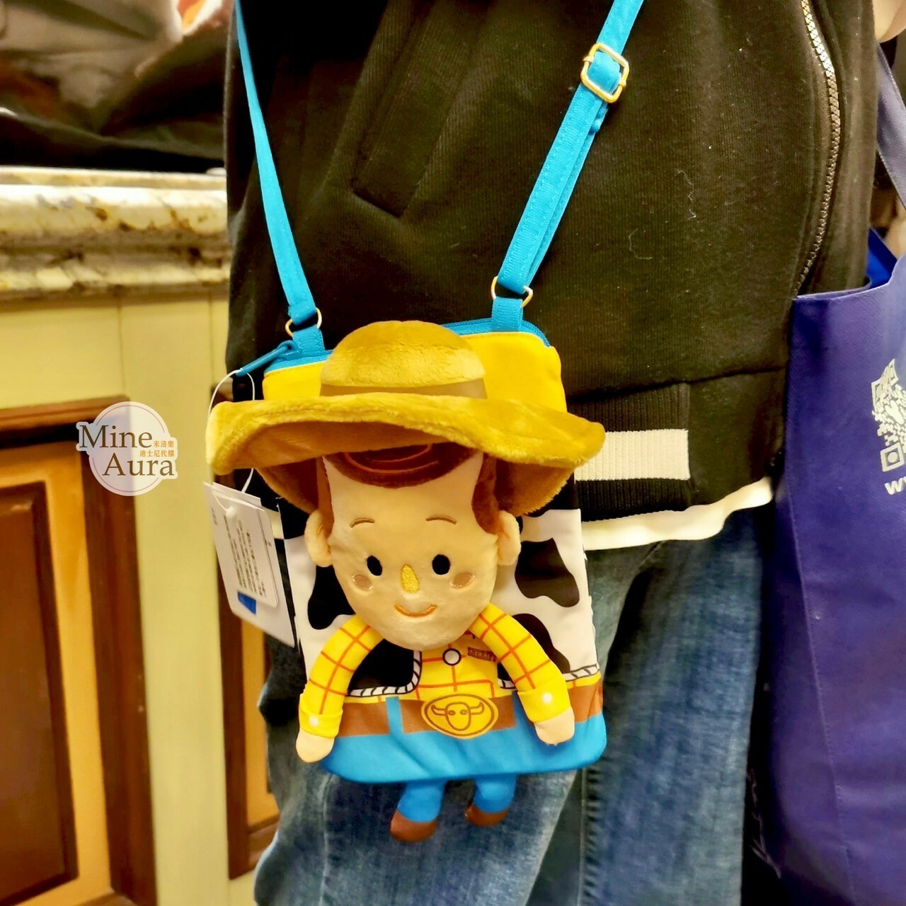 (限時特價) Q版 胡迪 Woody 絨毛 造型 斜背小包 手機包 玩具總動員 Toy Story -上海迪士尼樂園