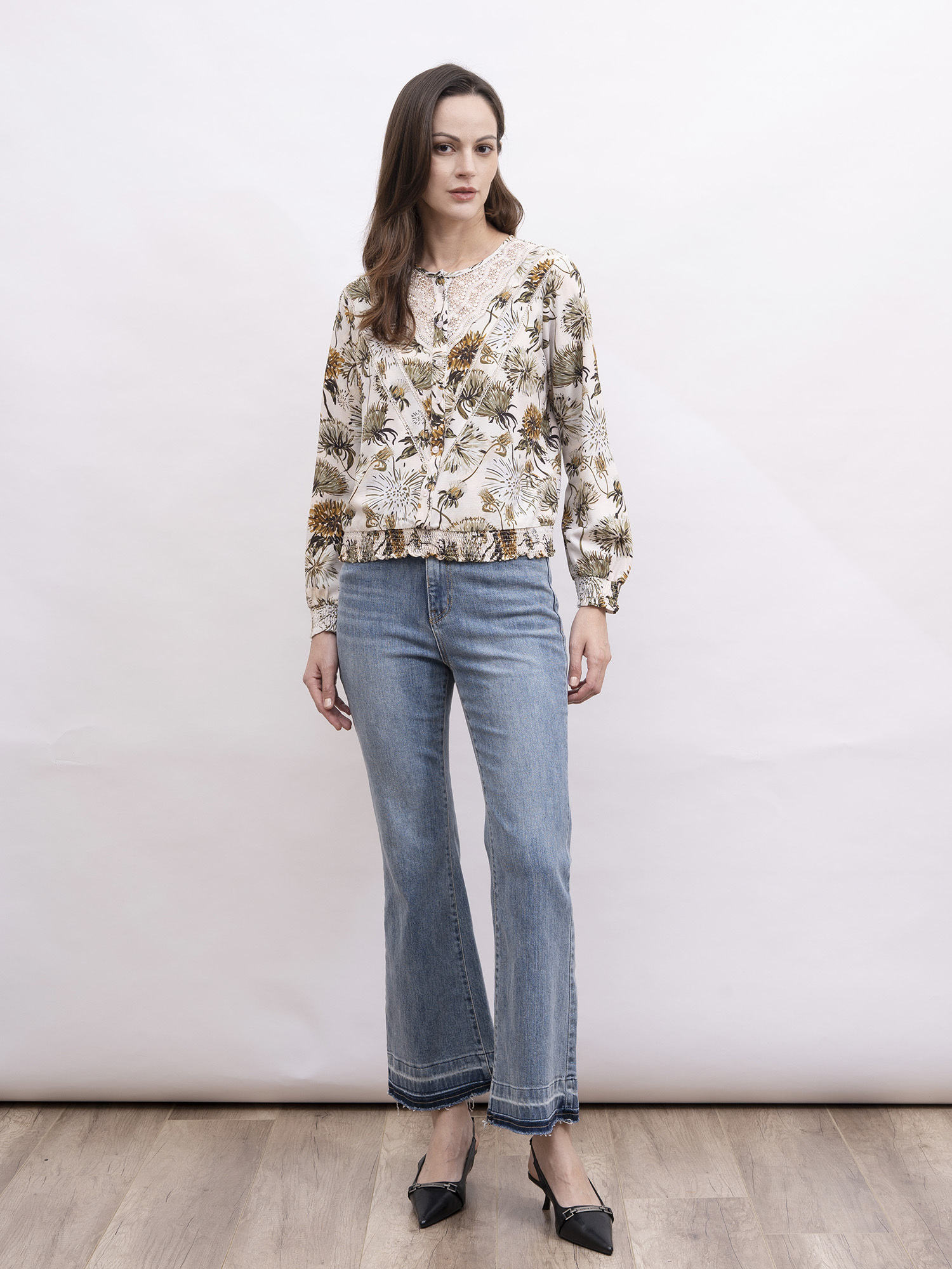 mi-tu 印花V領上衣