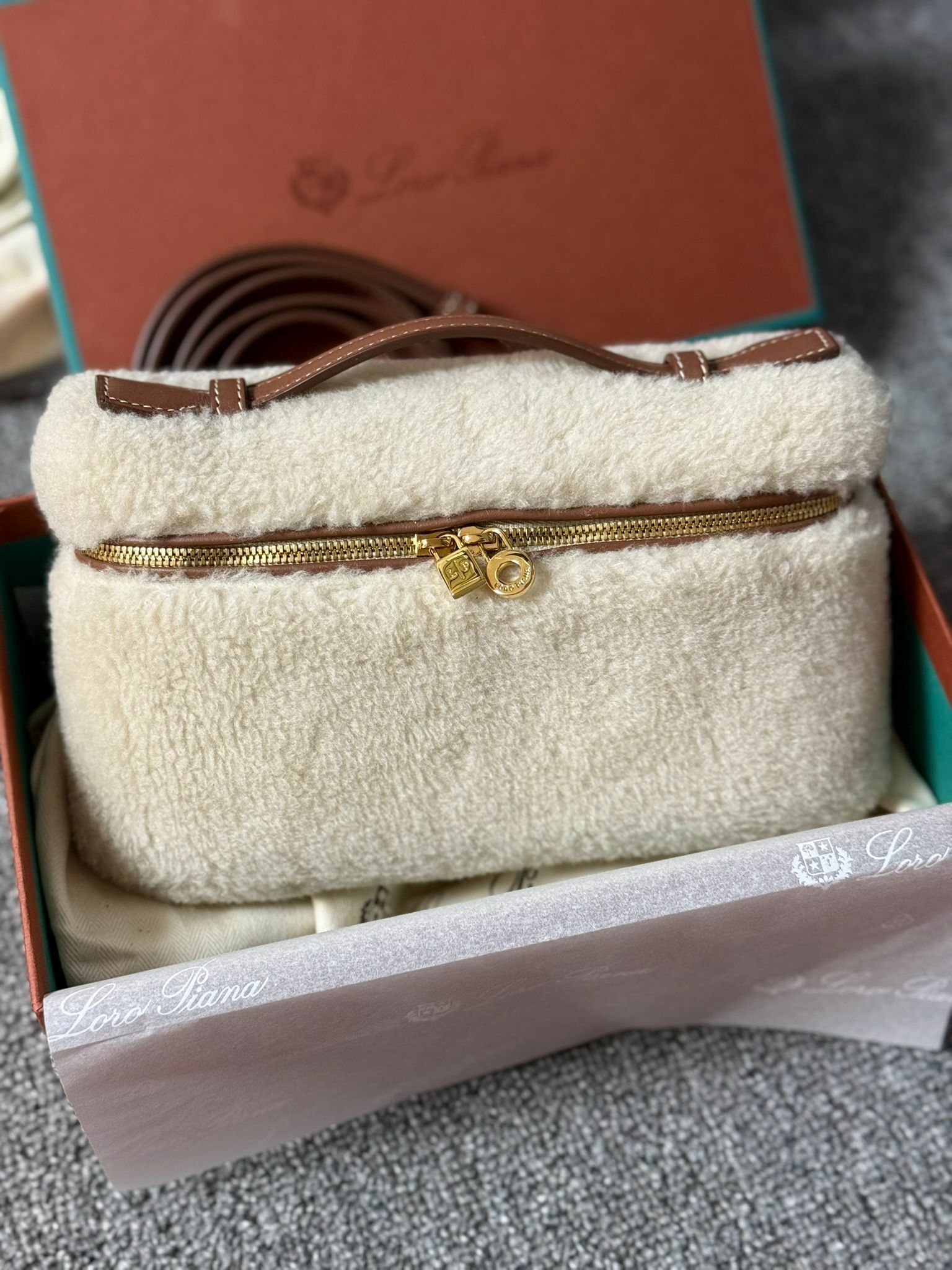 Extra Pocket L19 古紙色/焦糖色/Sun Gold 色 (B4N1)