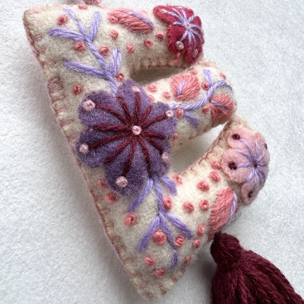 E | 字母吊飾 (流蘇款)