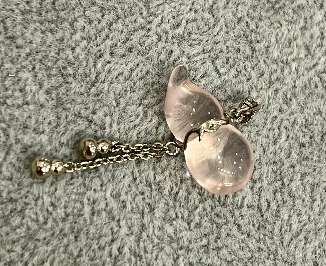 [S] GEMZ & CO MXJ ROSE QUARTZ HULU PENDANT WITH SILVER ACC, Y302 (Y302)