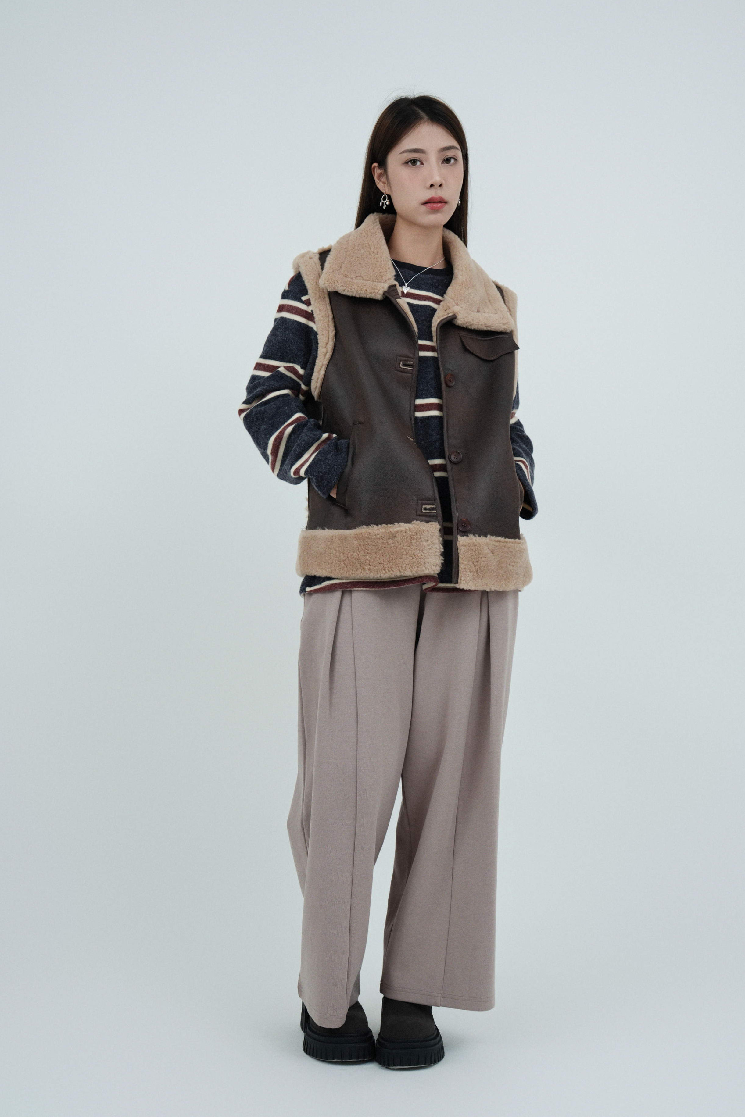 FW24_0186（背心外套＋上衣＋長褲）