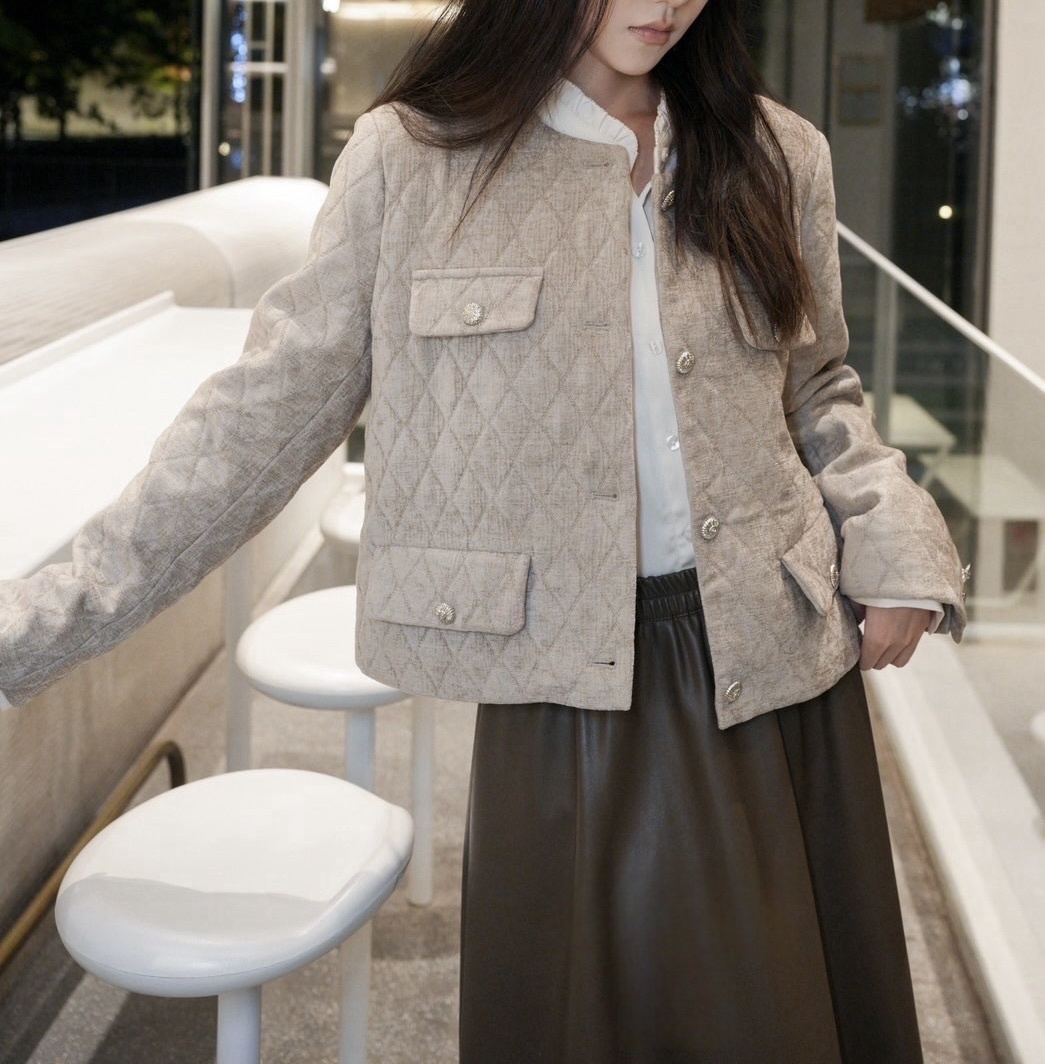 精品感輕絨小香外