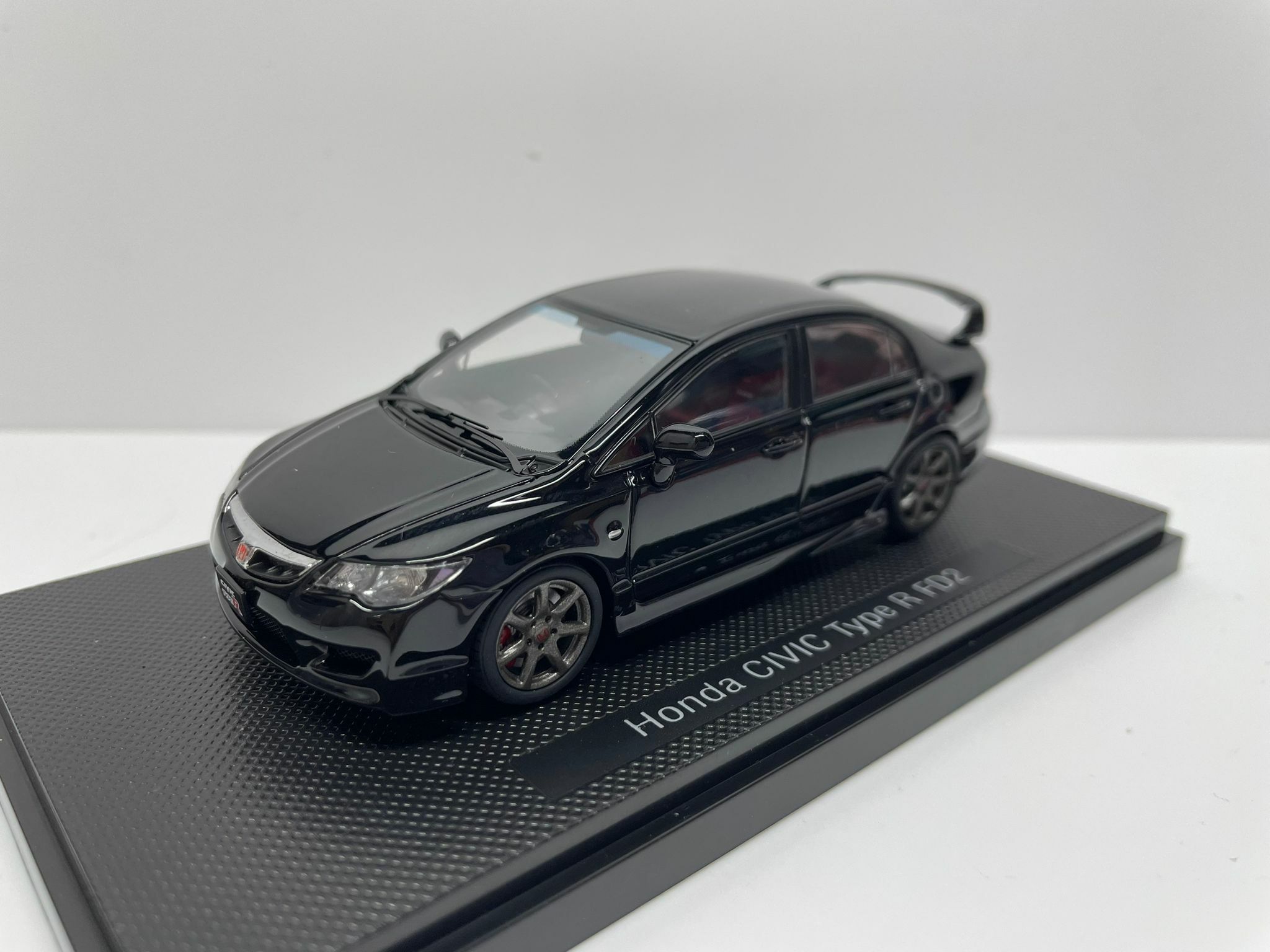 EBBRO 1/43 HONDA CIVIC TYPE R FD2 BLACK