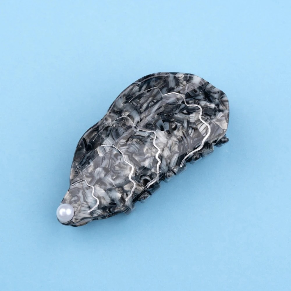 OYSTER HAIR CLAW｜Coucou Suzette