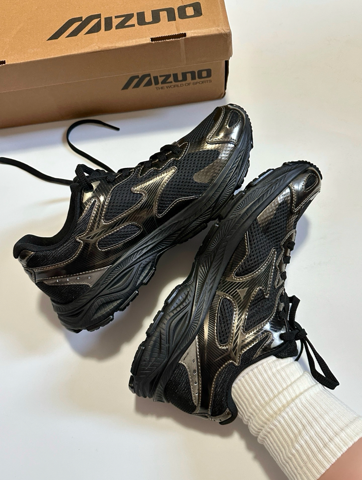 MIZUNO Racer S 黑銀色 Y2K 作舊 金屬黑 復古 慢跑鞋 老爹鞋 髒髒鞋 D1GH223521/預購