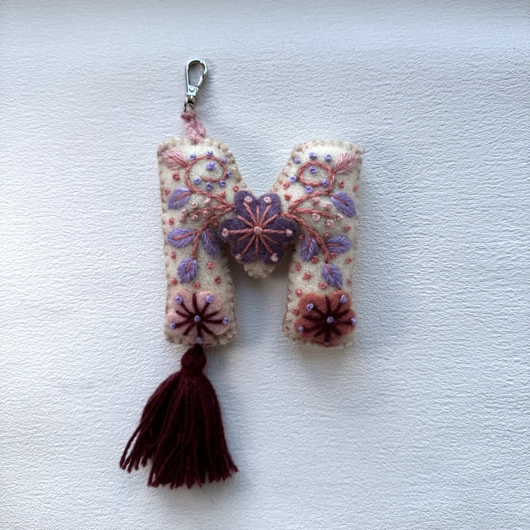 M | 字母吊飾 (流蘇款)