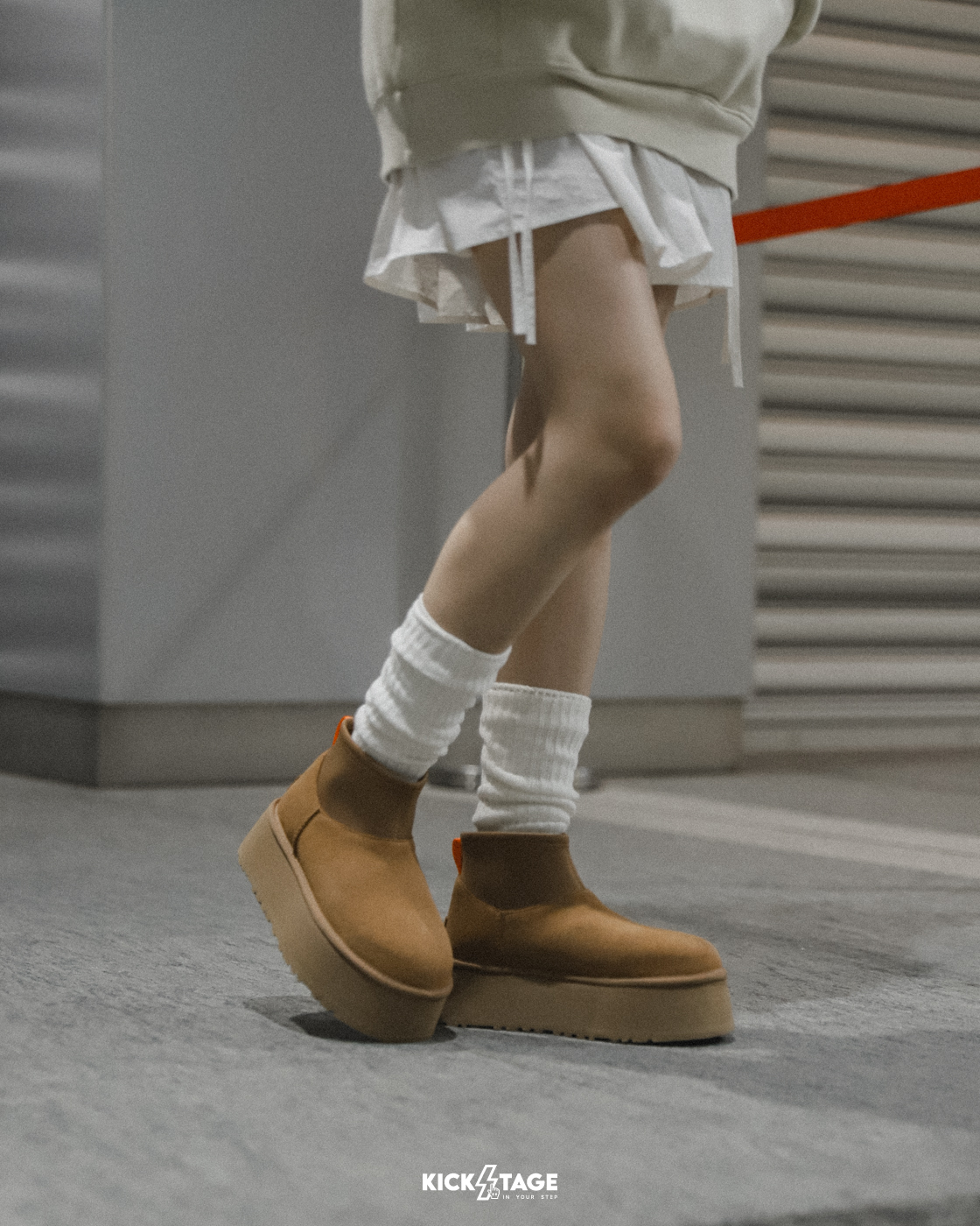 女鞋 UGG W CLASSIC MINI DIPPER 栗子棕 絨面革 麂皮 復古 厚底 短筒 雪靴【UG1168170CHE】