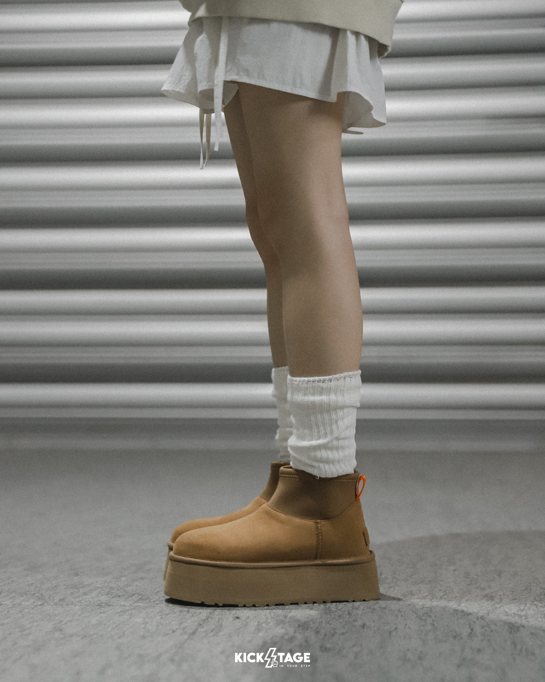 女鞋 UGG W CLASSIC MINI DIPPER 栗子棕 絨面革 麂皮 復古 厚底 短筒 雪靴【UG1168170CHE】