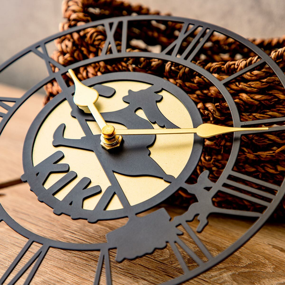 掛牆時鐘魔女宅急便琪琪的招牌