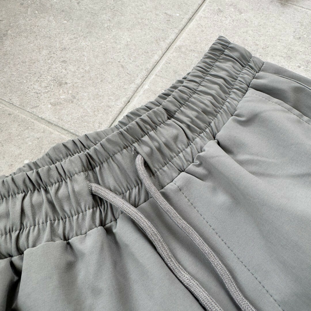 #1750 立體車線剪裁拉繩長褲褲頭特寫照