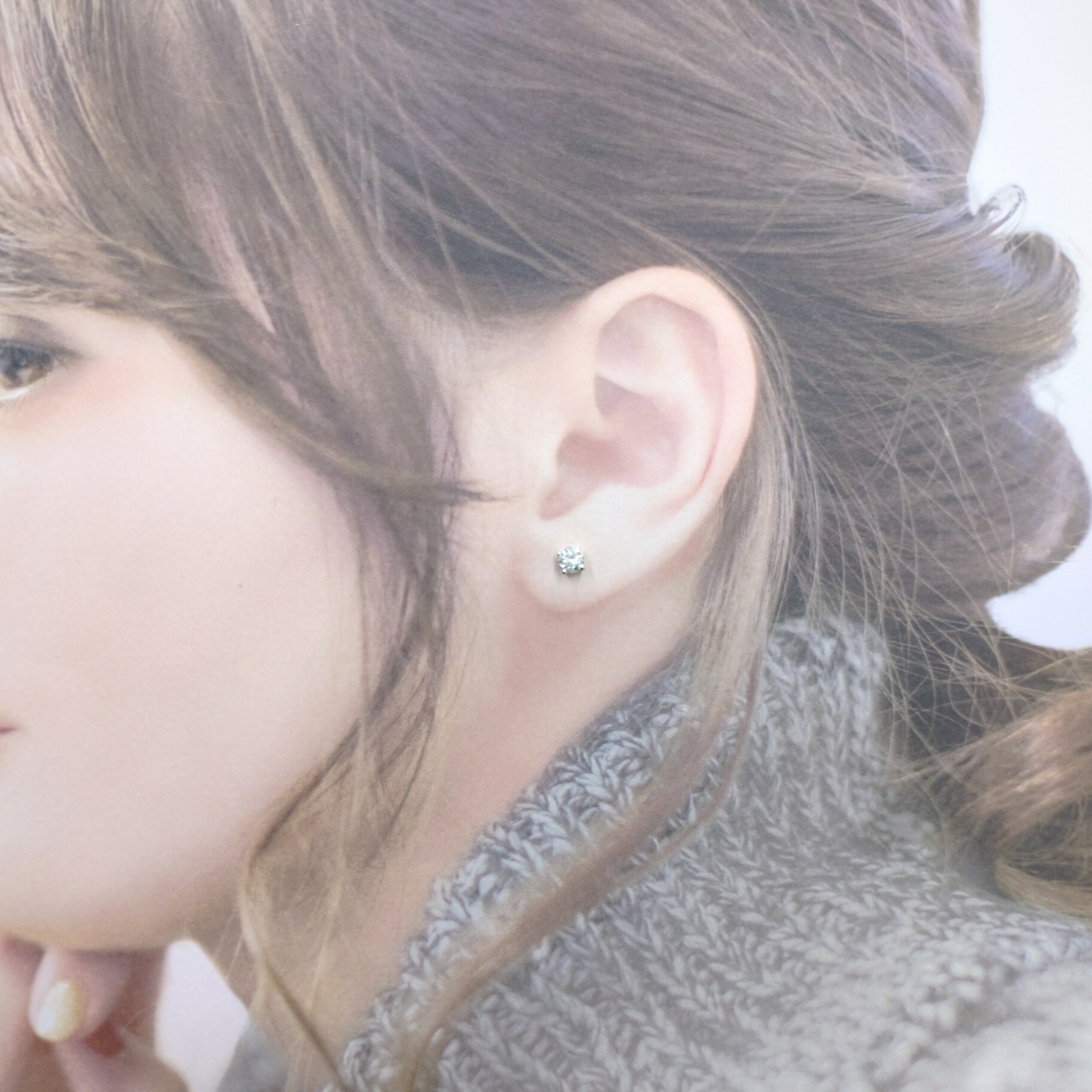 全新18K白金【主石70份鑽石】4爪耳環