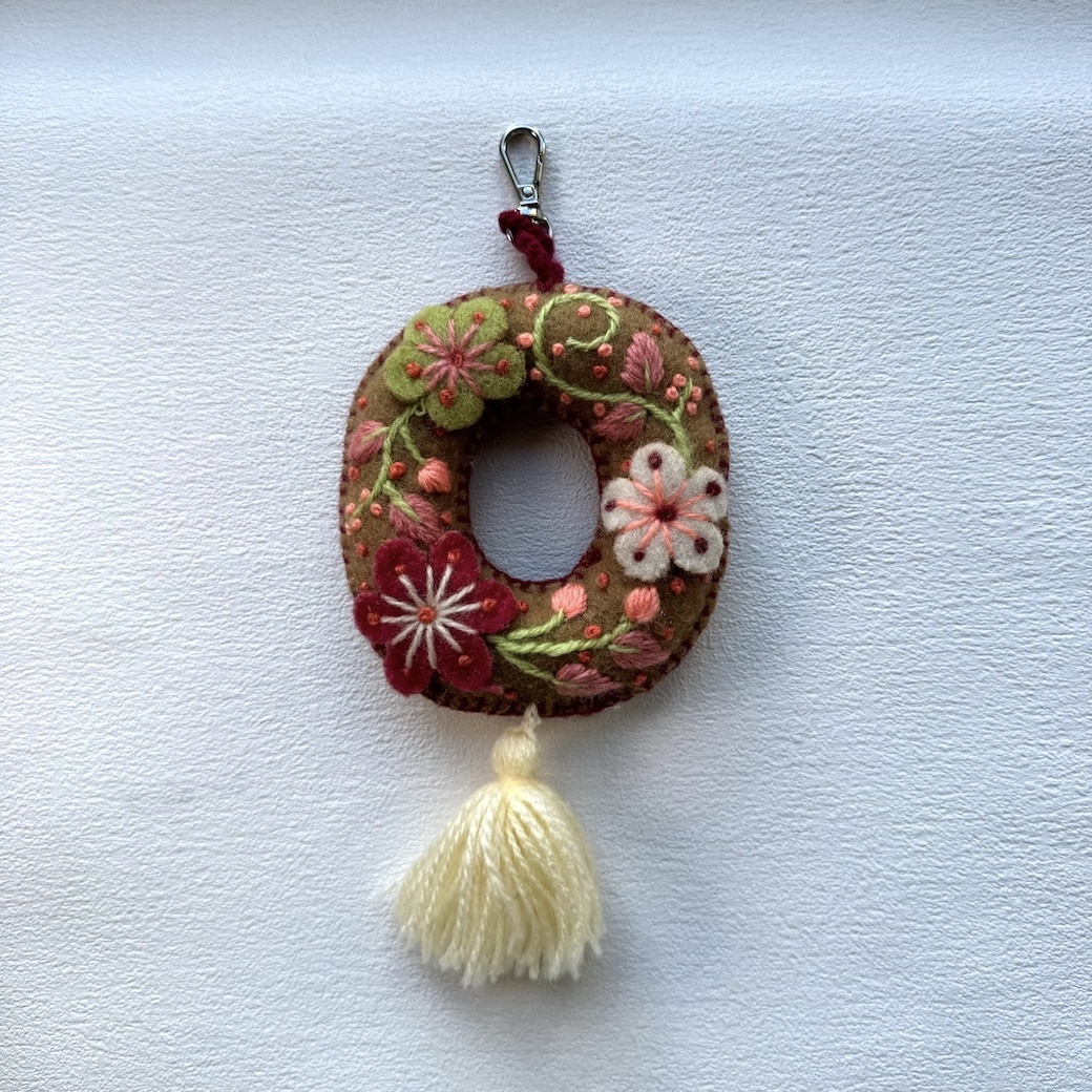 O | 字母吊飾 (流蘇款)