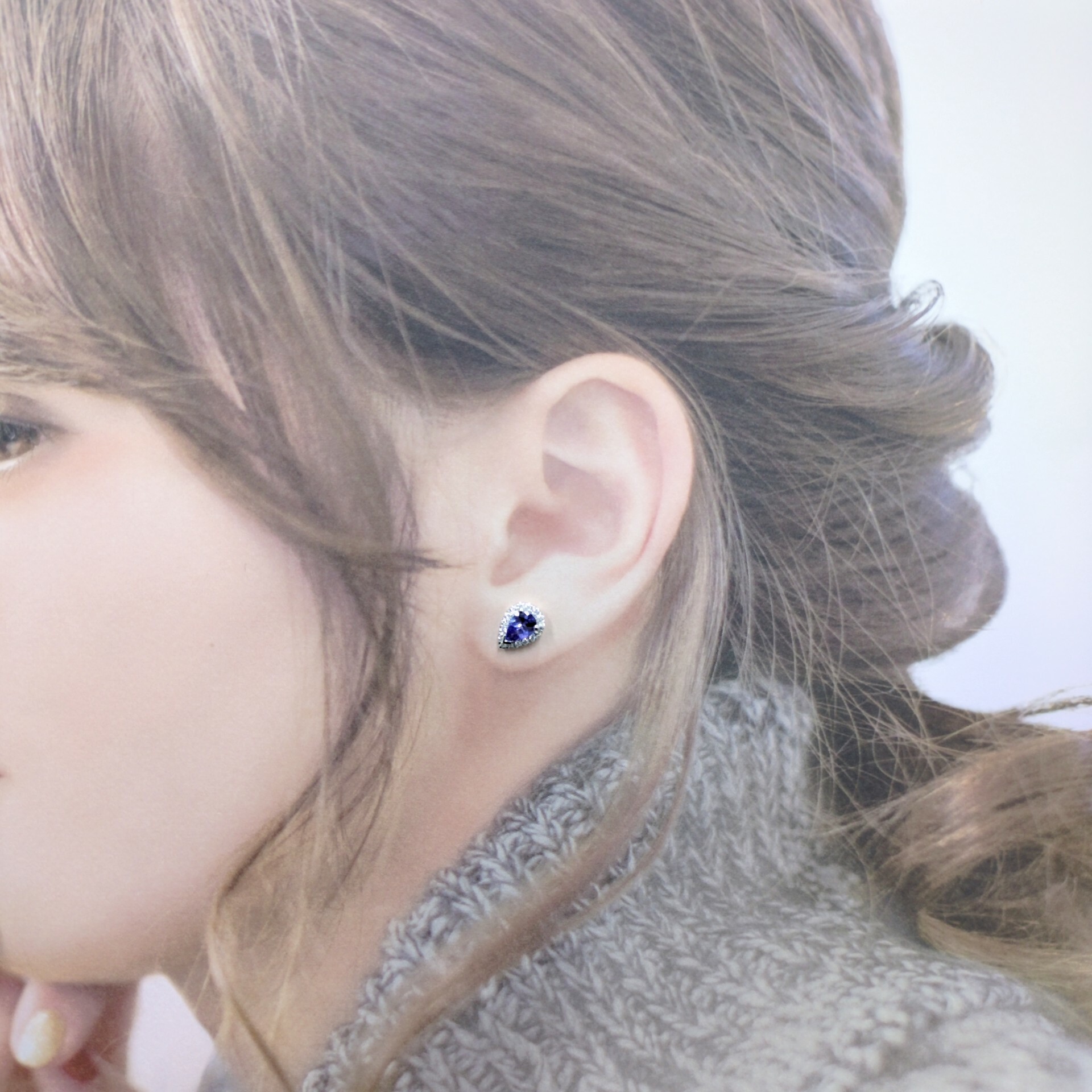 18K White Gold 1.27ct Tanzanite and Diamond Earrings