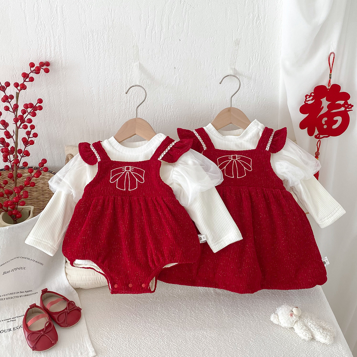 紅蝴蝶結姐妹款包屁衣/洋裝 正面