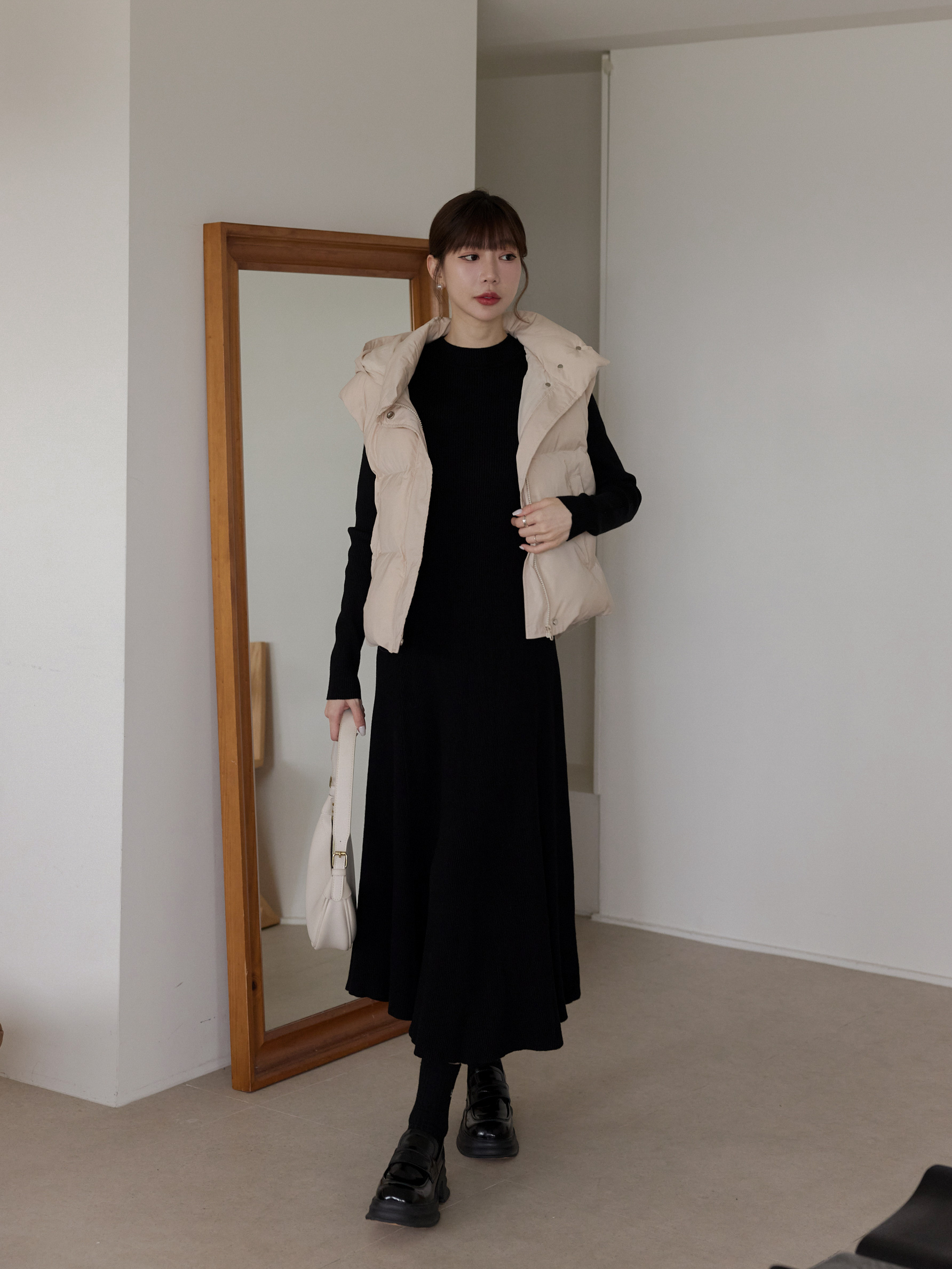 推薦款 小立領彈性修身針織長洋