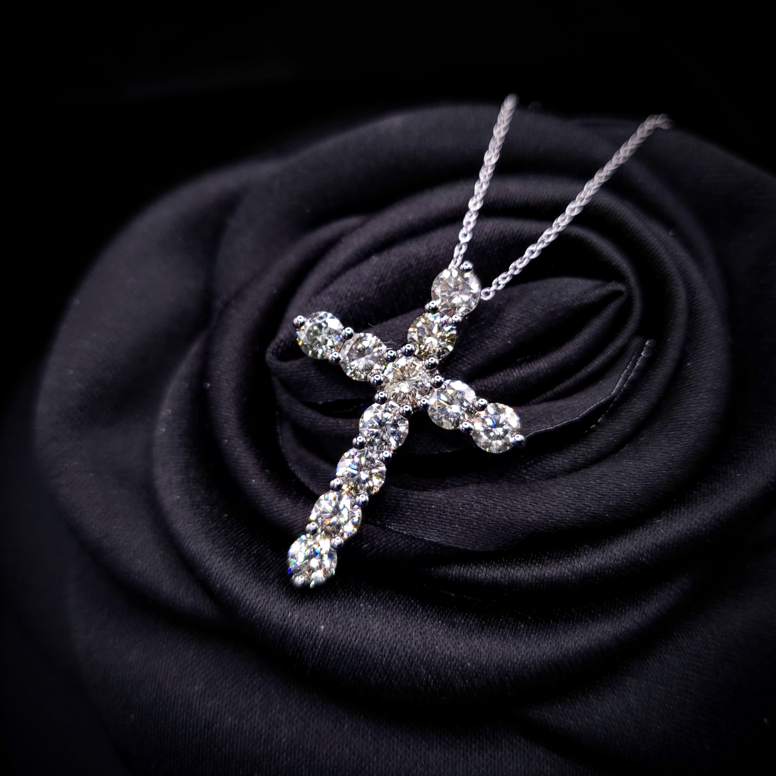 18K Black Gold 2.44ct Diamond Pendant