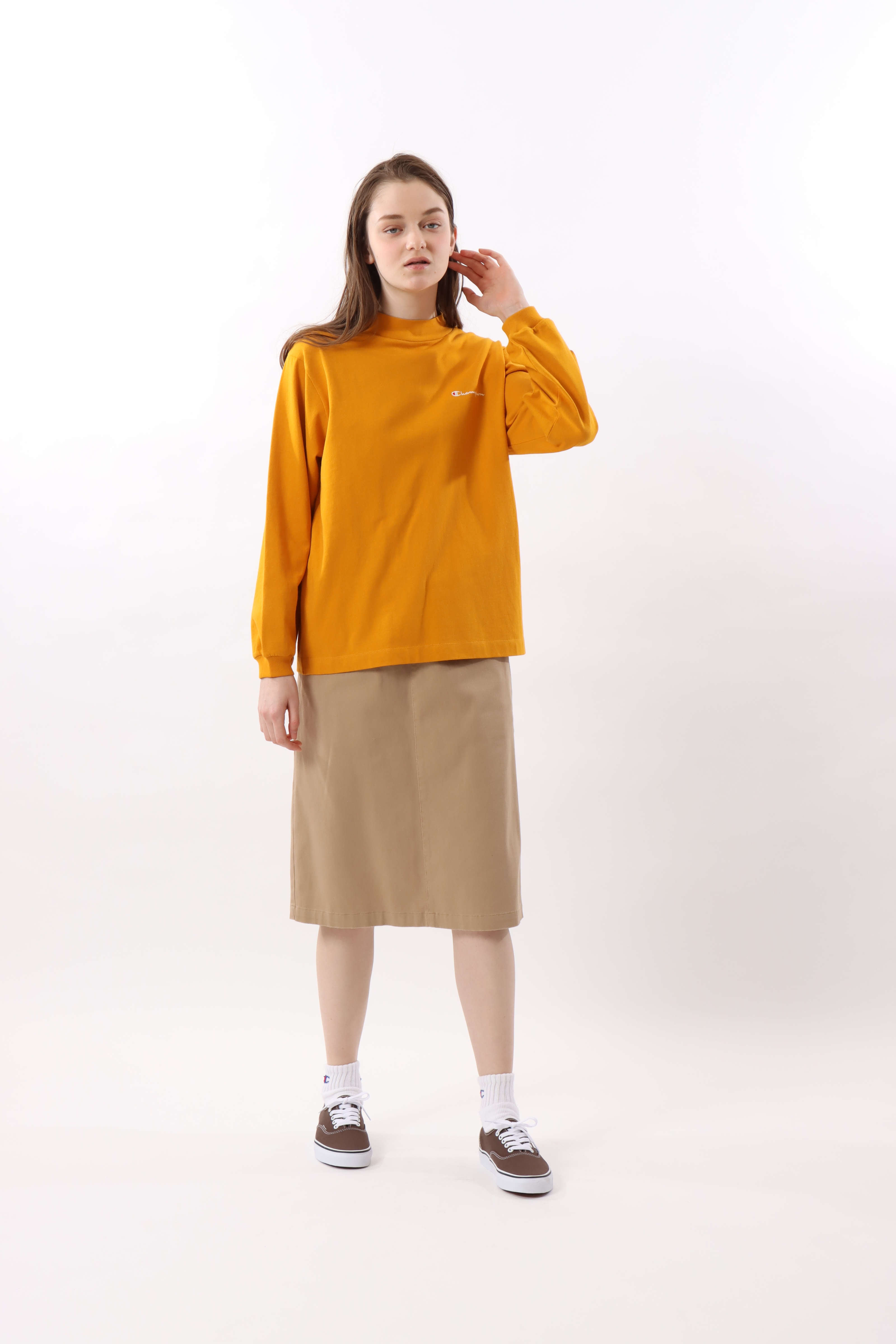 女款-刺繡LOGO 微高領長袖上衣-橘色（CW-W410-452）