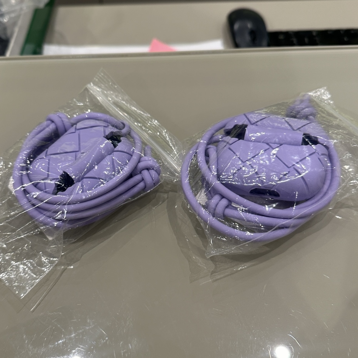 BOTTEGA VENETA パープル イヤホンケース Bottega Veneta BV