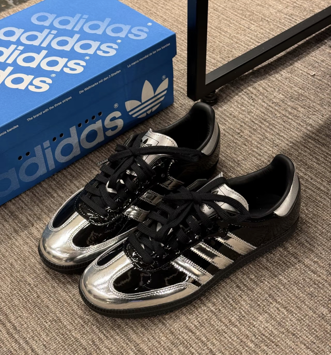 【APAIR】預購 atmos x adidas originals samba “tuxedo” 黑銀 聯名款 IH3364