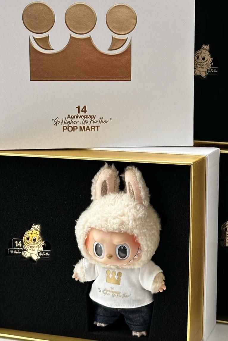 <現貨秒出!!!> POPMART 泡泡瑪特 Labubu 14周年限定 公仔 紀念徽章