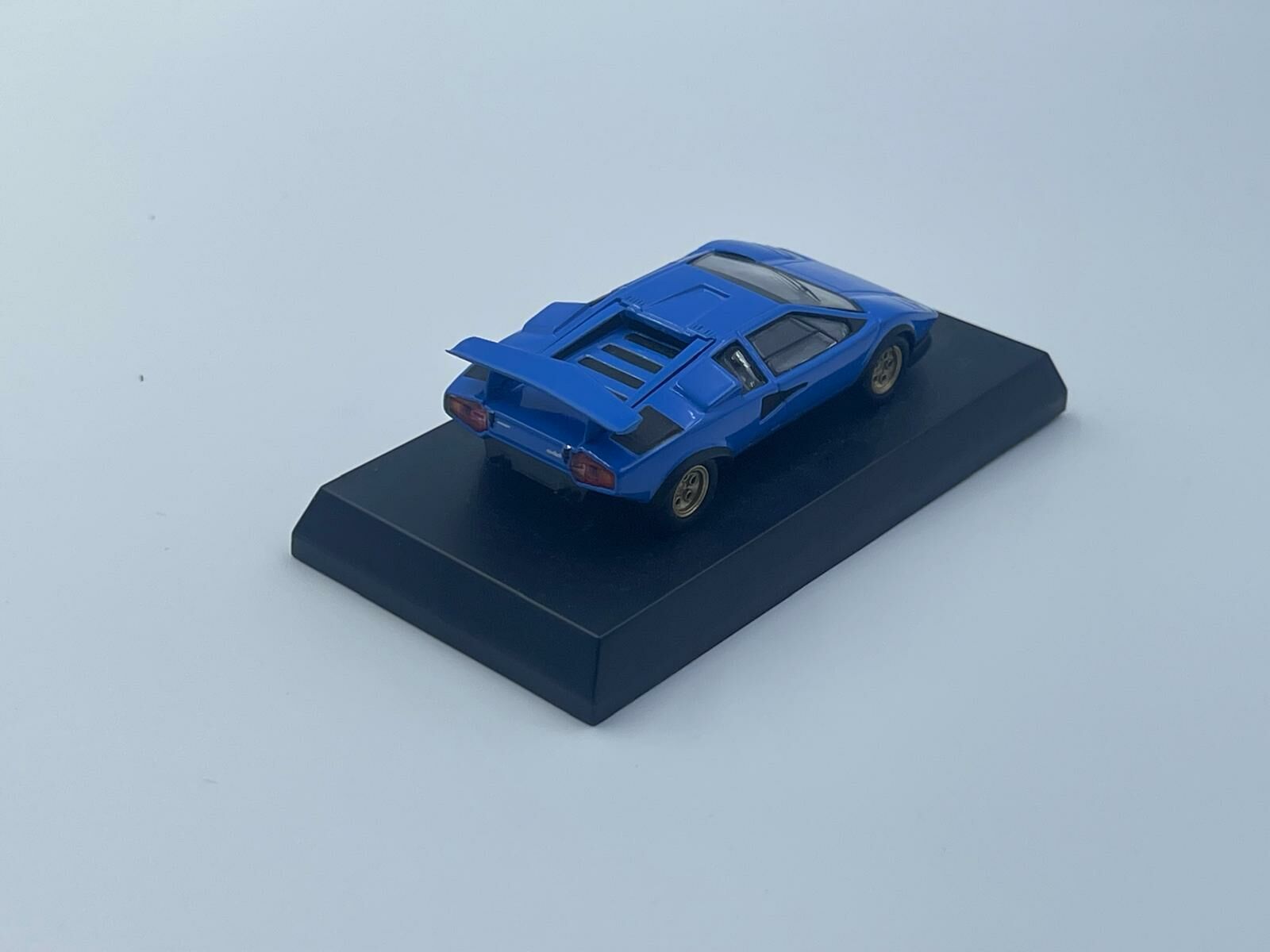 KYOSHO LAMBORGHINI COUNTACH LP500S BLUE