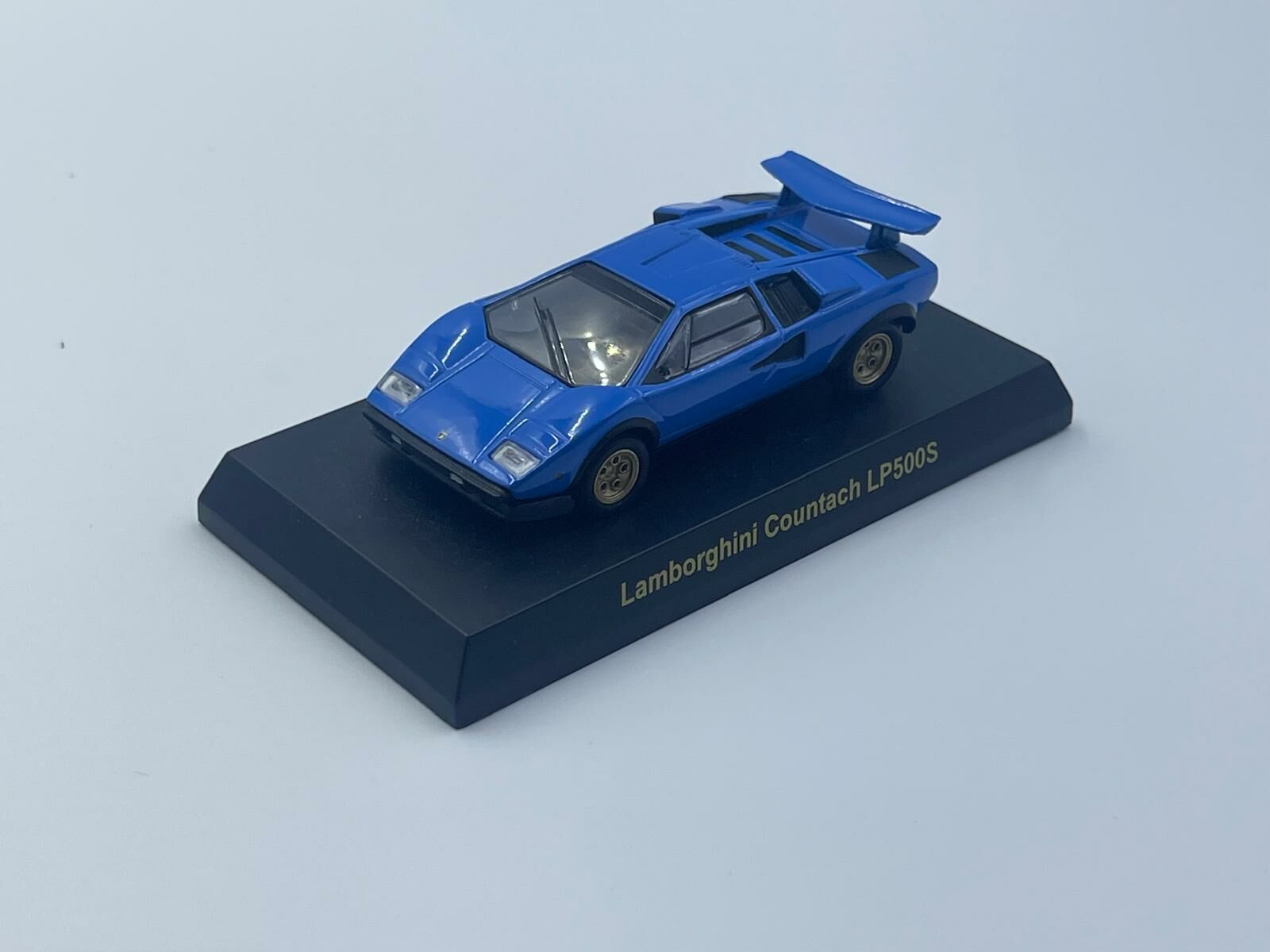 KYOSHO LAMBORGHINI COUNTACH LP500S BLUE