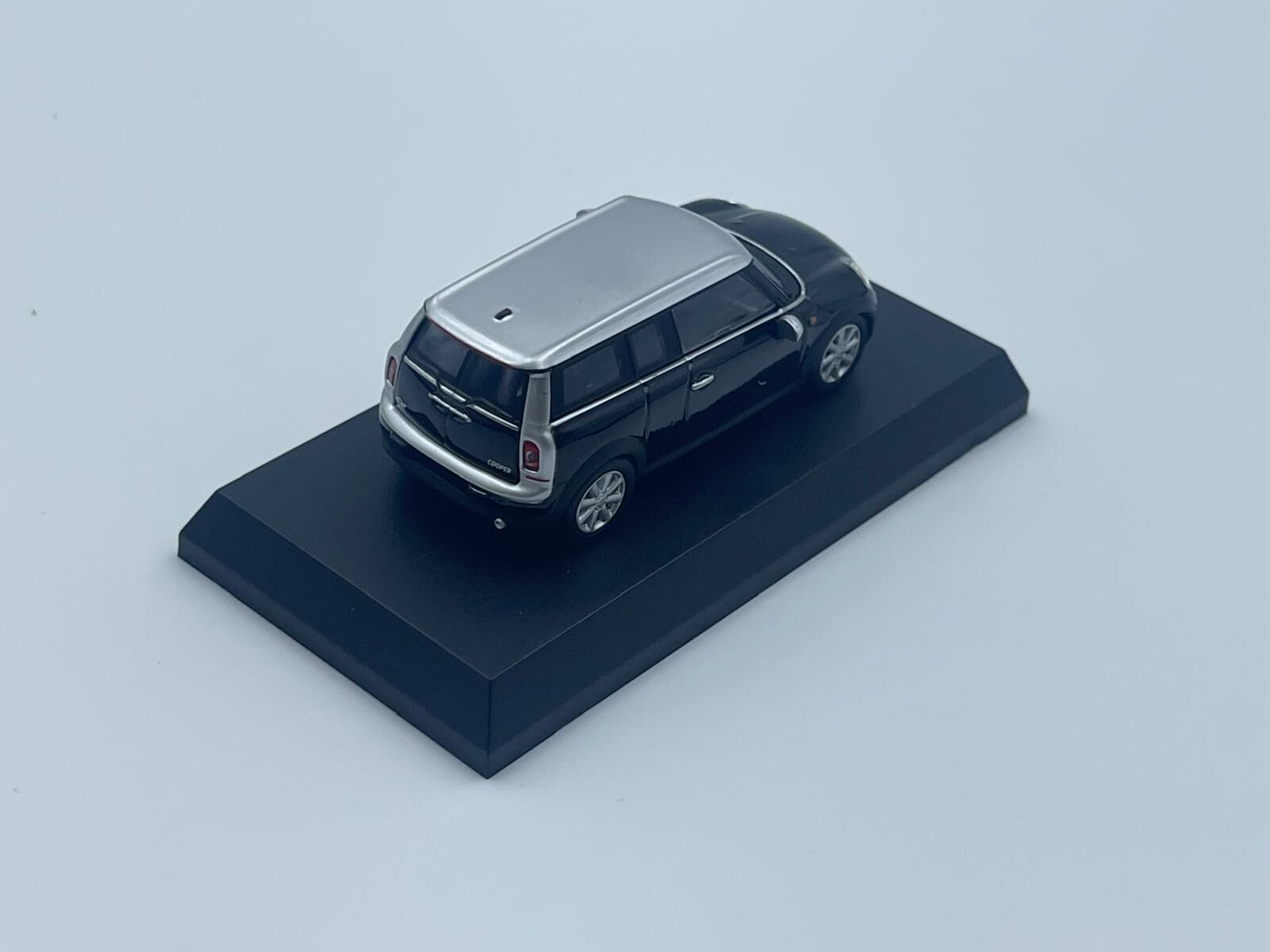 KYOSHO MINI COOPER CLUBMAN SILVER BLACK