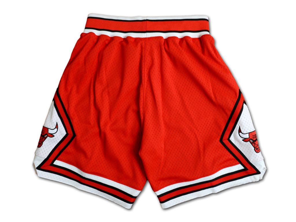 Mitchell & Ness 芝加哥公牛隊 1996-1997 球員版 球褲