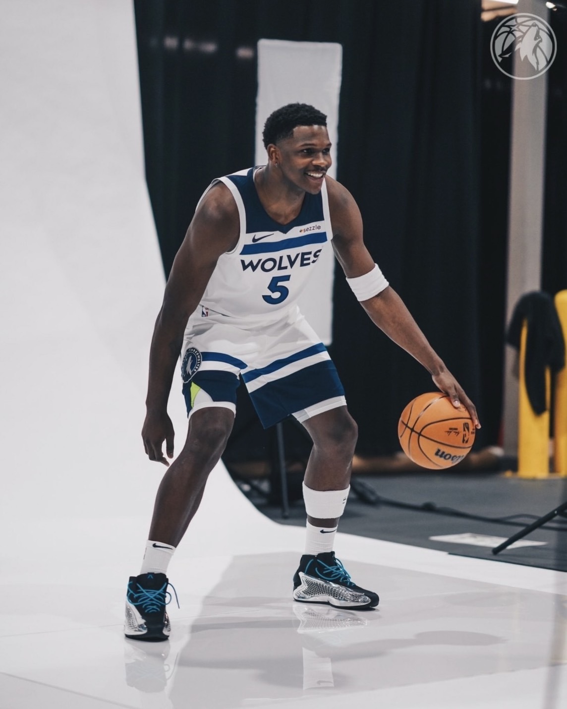 Adidas AE 1 Silver Metallic 金屬銀黑 耀眼星途 電鍍 灰狼 實戰籃球鞋