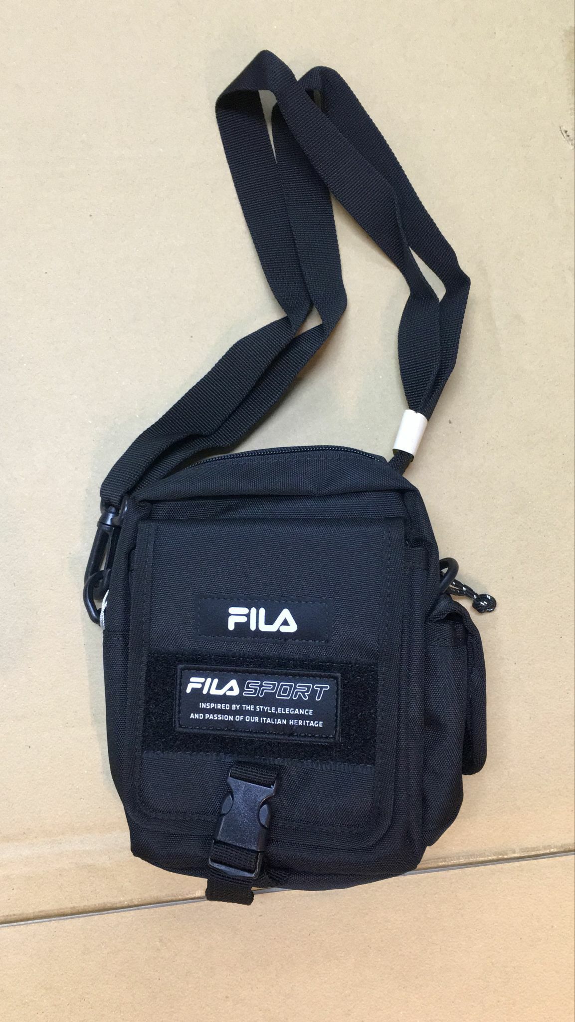 現貨 FILA Shoulder Bag (此為清貨價貨品不設退換)<此為清貨價貨品不設退換>(FF11 396)