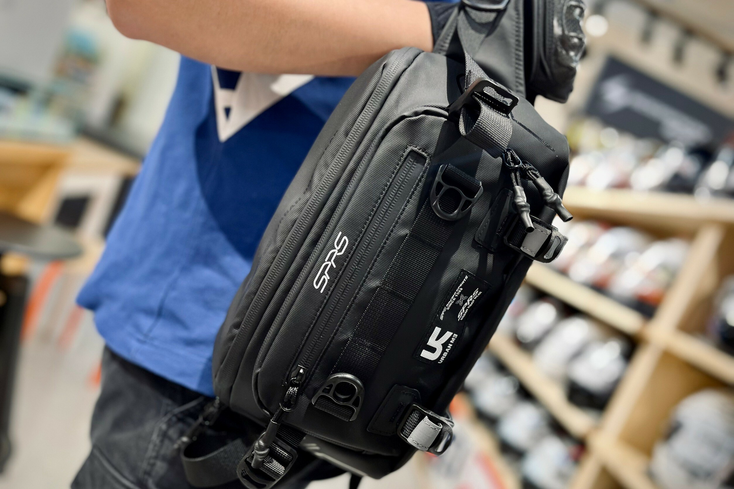 SPRS D02 黑色 防潑水 腰包 騎士包 戶外系列 多層收納 大空間