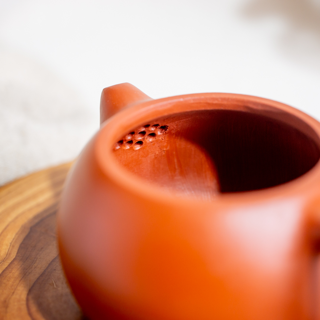 朱泥小品壺－西施