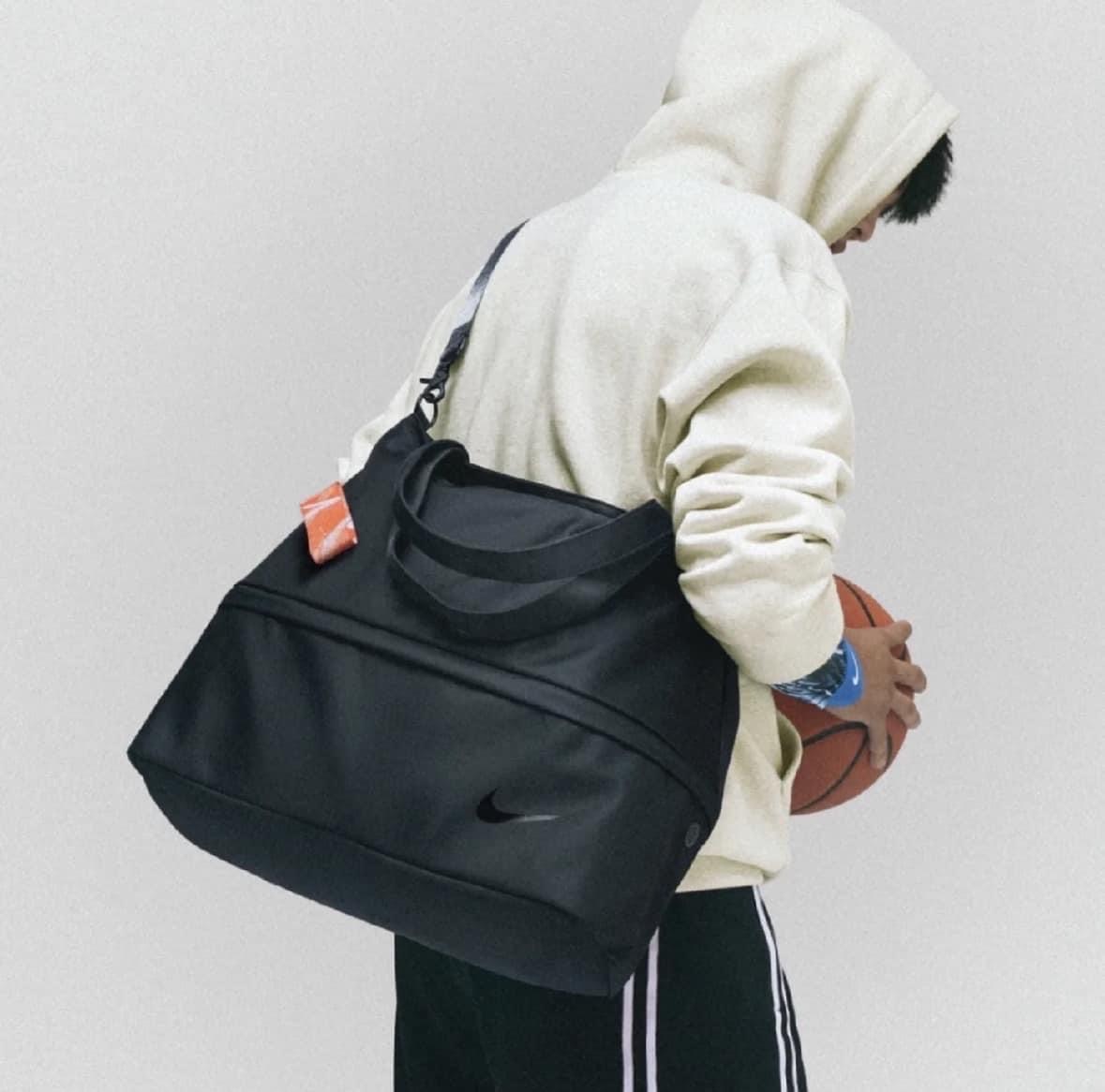 預購 Nike「乾濕分離」3-Way包