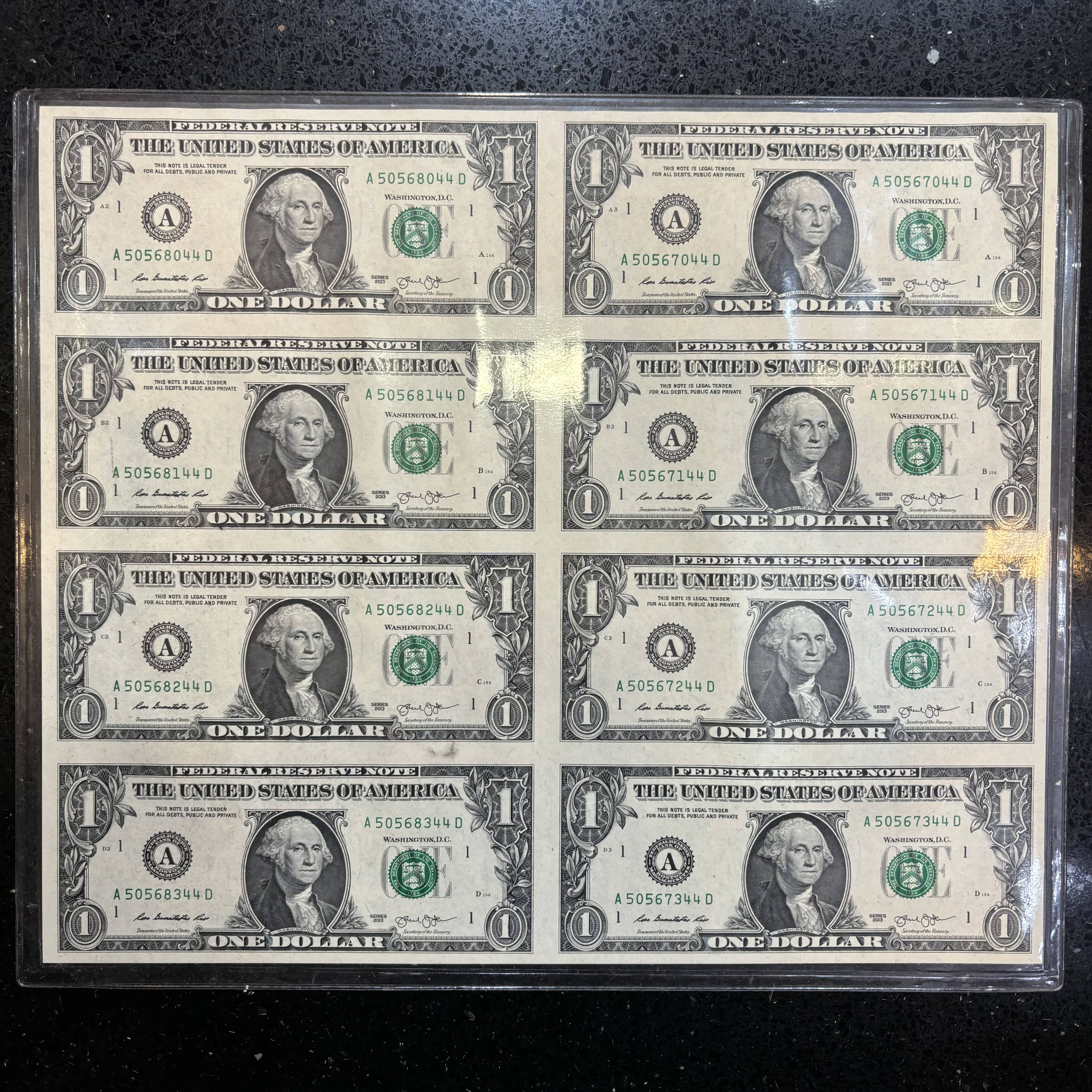 美國特別發售版8連體順號1美元