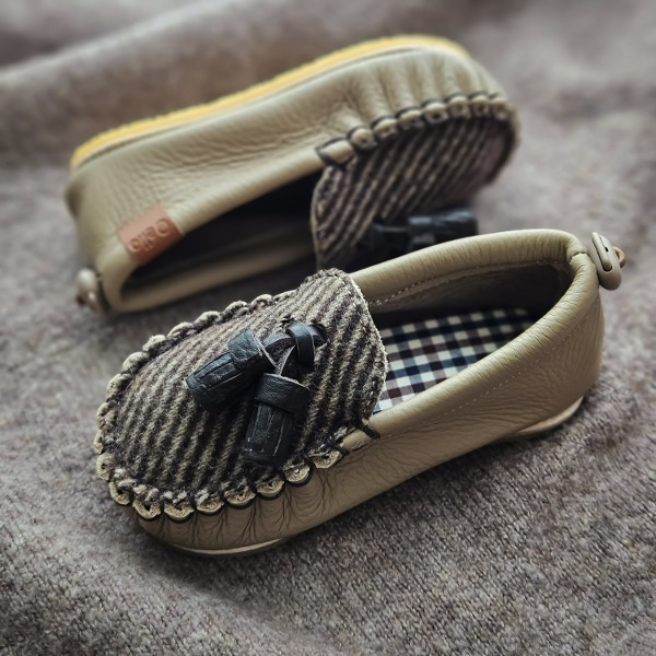 Loafer 羊毛氈斜紋米