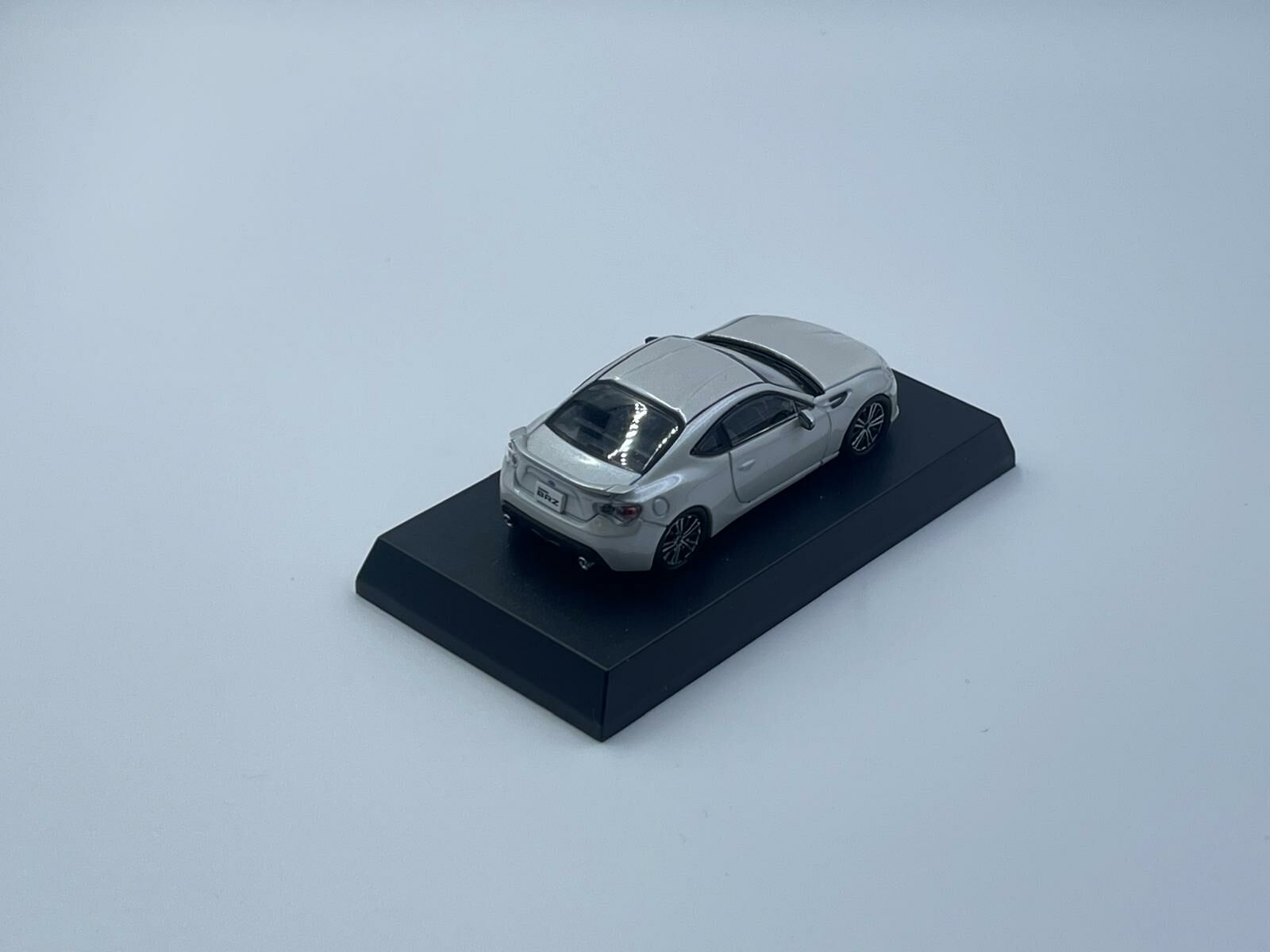 KYOSHO SUBARU BRZ WHITE