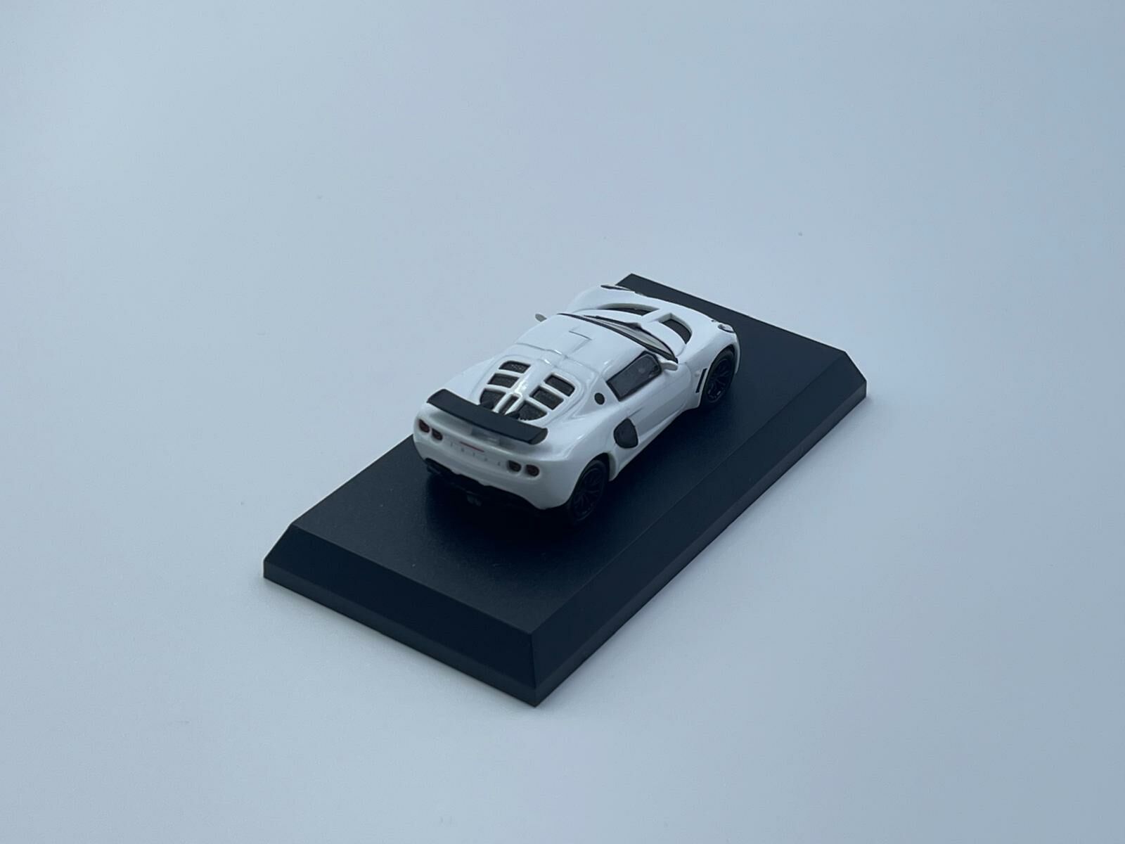 KYOSHO LOTUS EXIGE WHITE