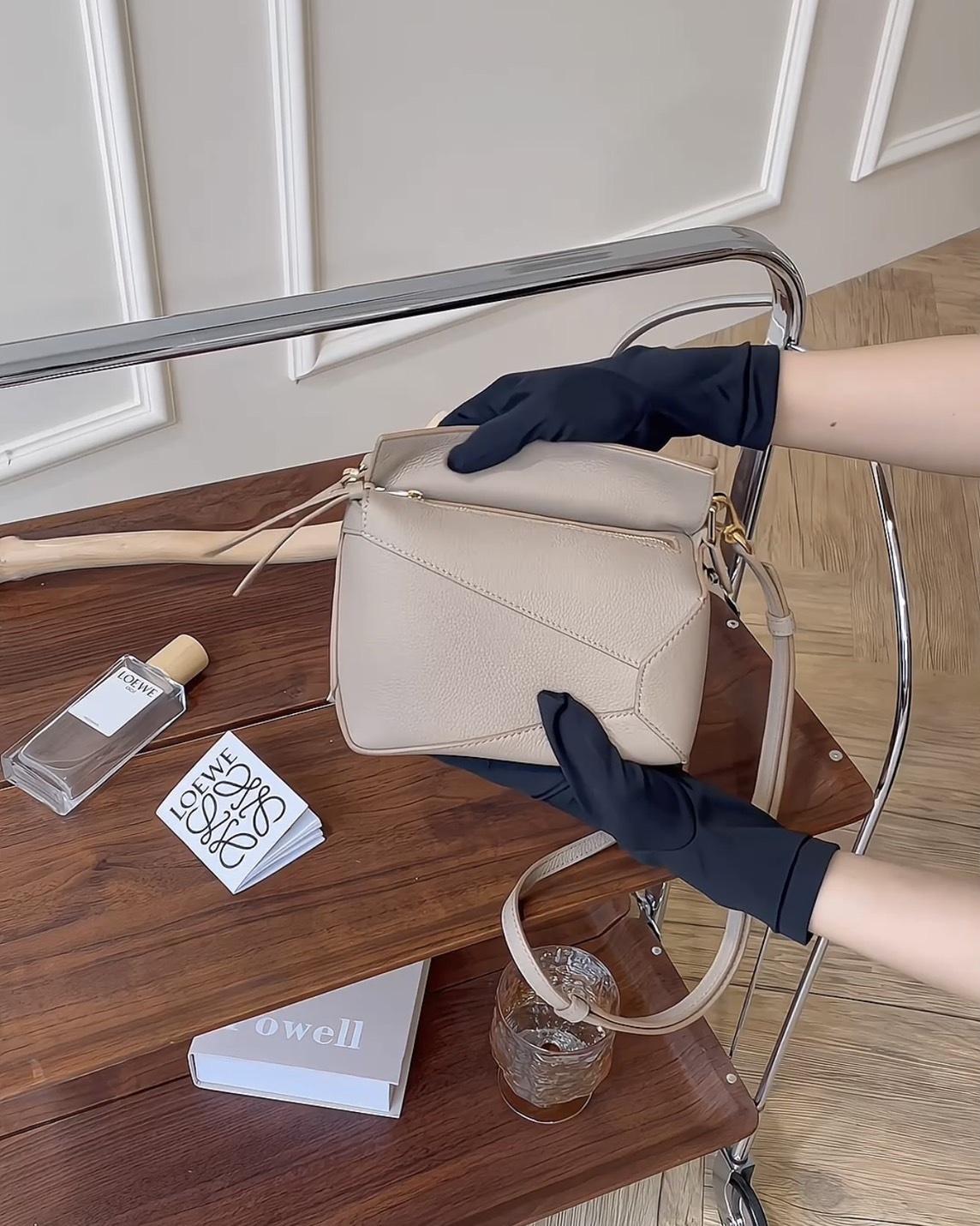 LOEWE｜粒面PUZZLE迷你拼圖包 沙色